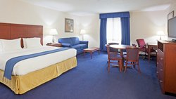  - Holiday Inn Express DeForest - I-39, I-90 & I-94, Exit 126
