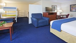  - Holiday Inn Express DeForest - I-39, I-90 & I-94, Exit 126