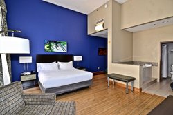  - Holiday Inn Express Downtown Cleveland - I-90, Exit 172A & 173A