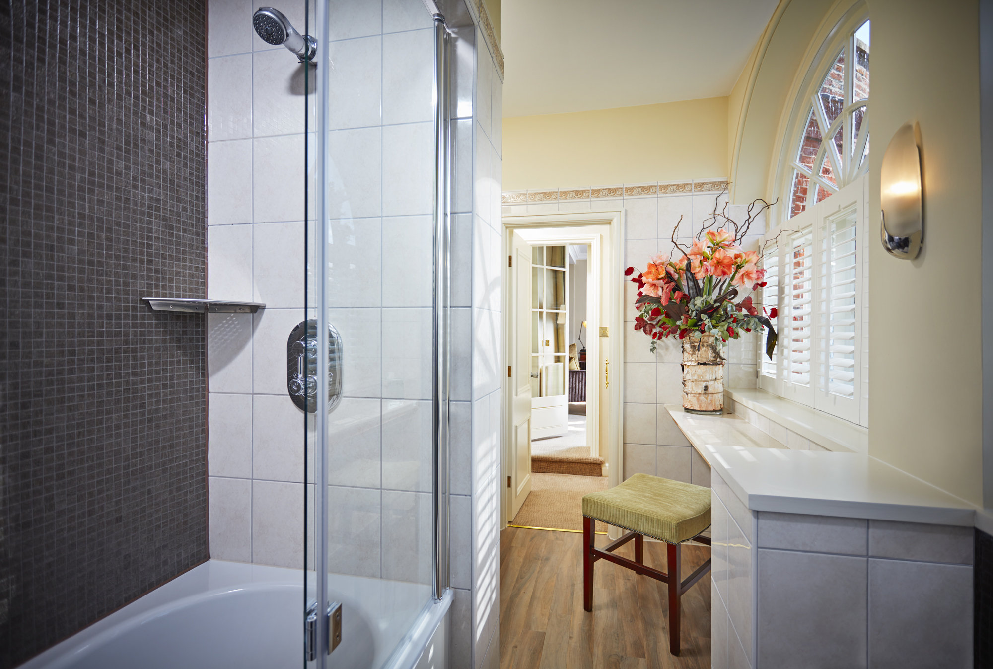 Royal Berkshire Hotel-guestroom-Churchill Suite Bathroom.jpg