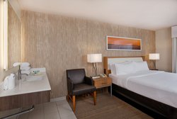  - Holiday Inn Presidential Downtown Little Rock - I-30, Exits 140 & 140B
