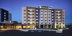  - Holiday Inn Express & Suites Niagara on the Lake