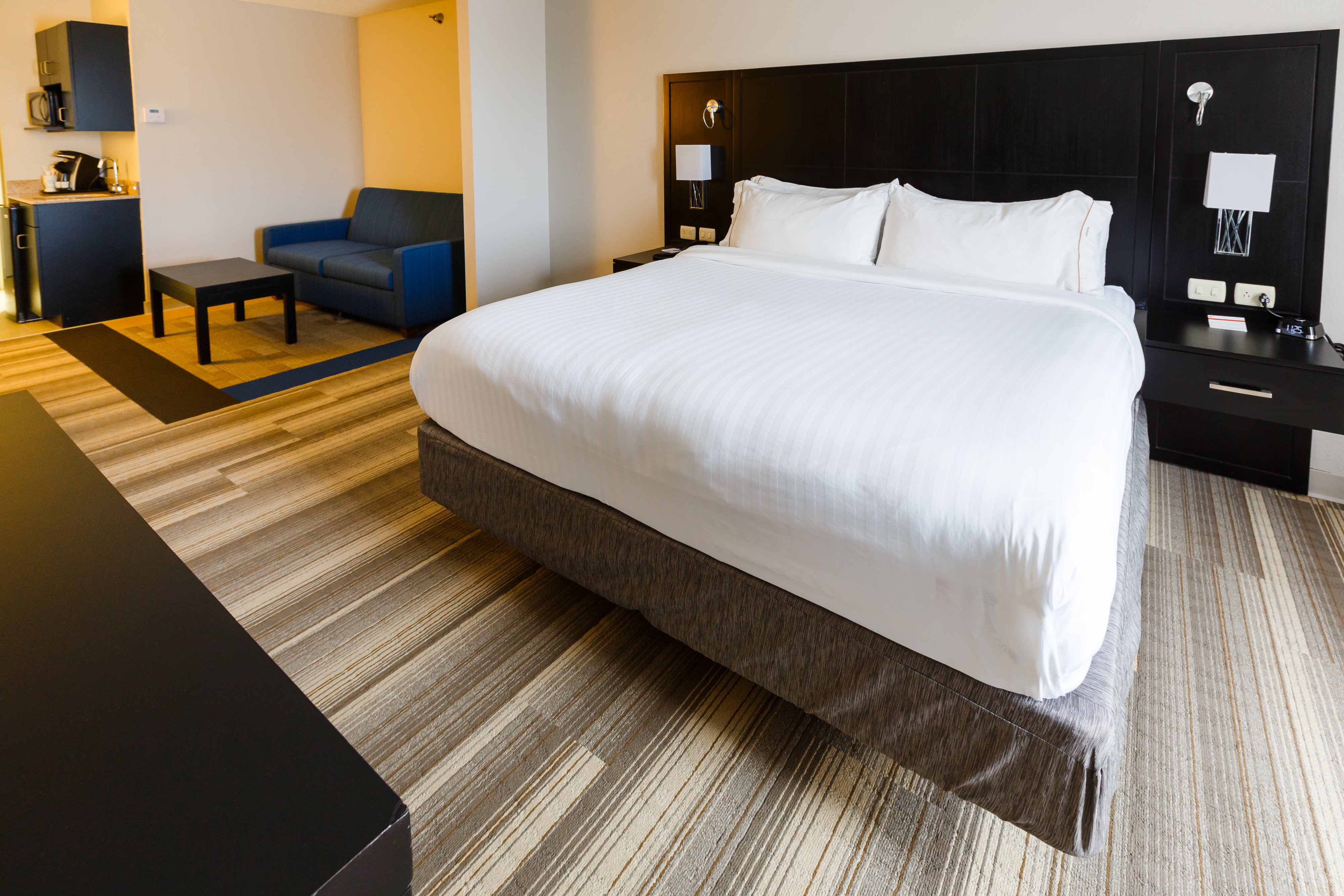 HOLIDAY INN EXP STES SHELBYVIL BY I-guestroom-King Suite with Sofabed.jpg