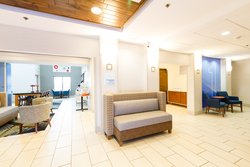  - Holiday Inn Express & Suites Shelbyville - I-64, Exit 35