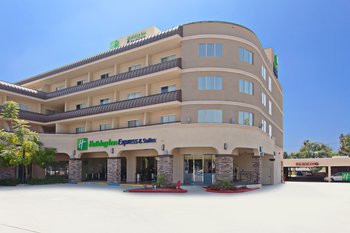 Holiday Inn Express & Suites Pasadena-Los Angeles