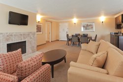  - Holiday Inn & Suites San Mateo