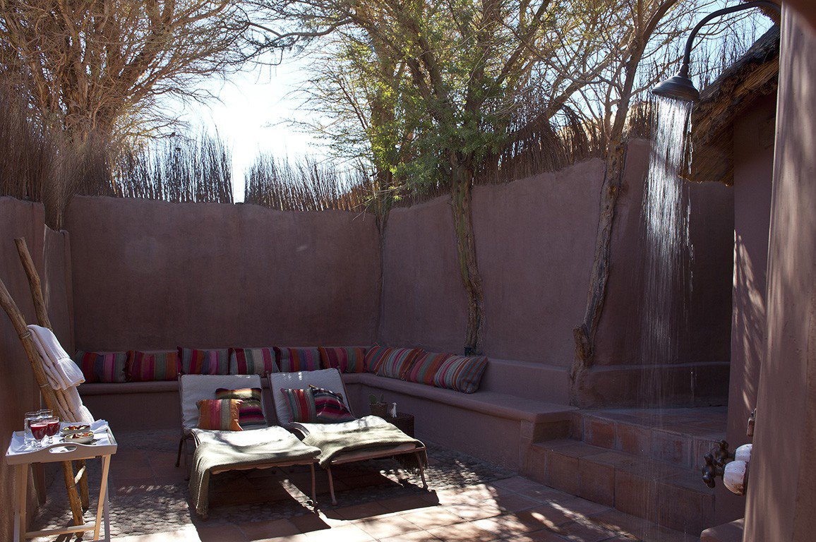 Awasi Atacama-guestroom-Outdoor Shower.jpg