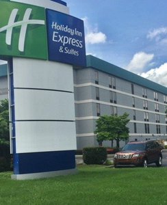 Holiday Inn Express Hotel & Suites Pigeon Forge, TN - See ...