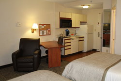  - Candlewood Suites North Syracuse - I-81, Exit 27