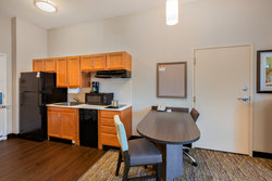  - Candlewood Suites Medford - I-5, Exit 33
