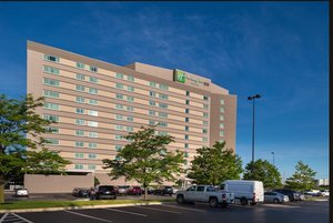 Holiday Inn & Suites O'Hare Airport Rosemont, IL - See Discounts