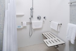  - Holiday Inn Express & Suites Bismarck - I-94, Exit 159