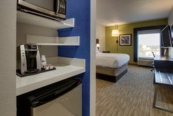  - Holiday Inn Express & Suites Lebanon - I-44, Exit 127