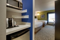  - Holiday Inn Express & Suites Lebanon - I-44, Exit 127