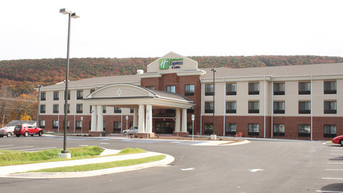 Our ideal location is nestled in the gorgeous Allegheny Mountains!