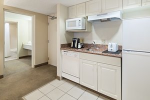 Holiday Inn Suites Universal Studios Orlando Fl See Discounts