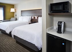  - Holiday Inn Express & Suites Niagara on the Lake