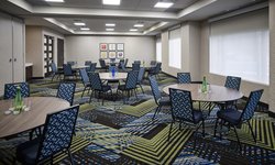  - Holiday Inn Express & Suites Niagara on the Lake