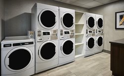  - Holiday Inn Express & Suites Niagara on the Lake