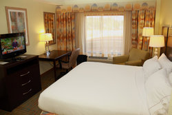  - Holiday Inn Express & Suites Perry