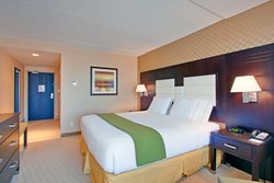  - Holiday Inn Express & Suites Nepean