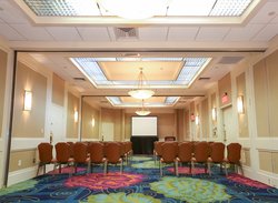  - Crowne Plaza Hotel Virginia Beach - I-264, Exit 17