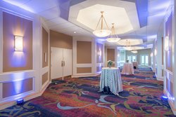  - Crowne Plaza Hotel Virginia Beach - I-264, Exit 17