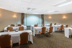  - Crowne Plaza Hotel Virginia Beach - I-264, Exit 17