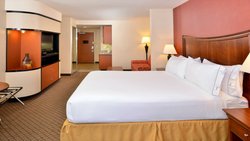  - Holiday Inn Express & Suites Lincoln