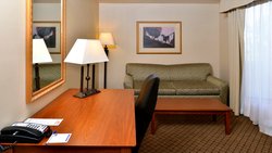  - Holiday Inn Express & Suites Lincoln