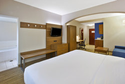  - Holiday Inn Express & Suites Milford