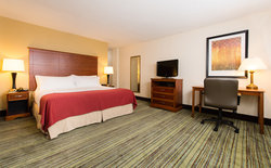  - Holiday Inn Wilmington