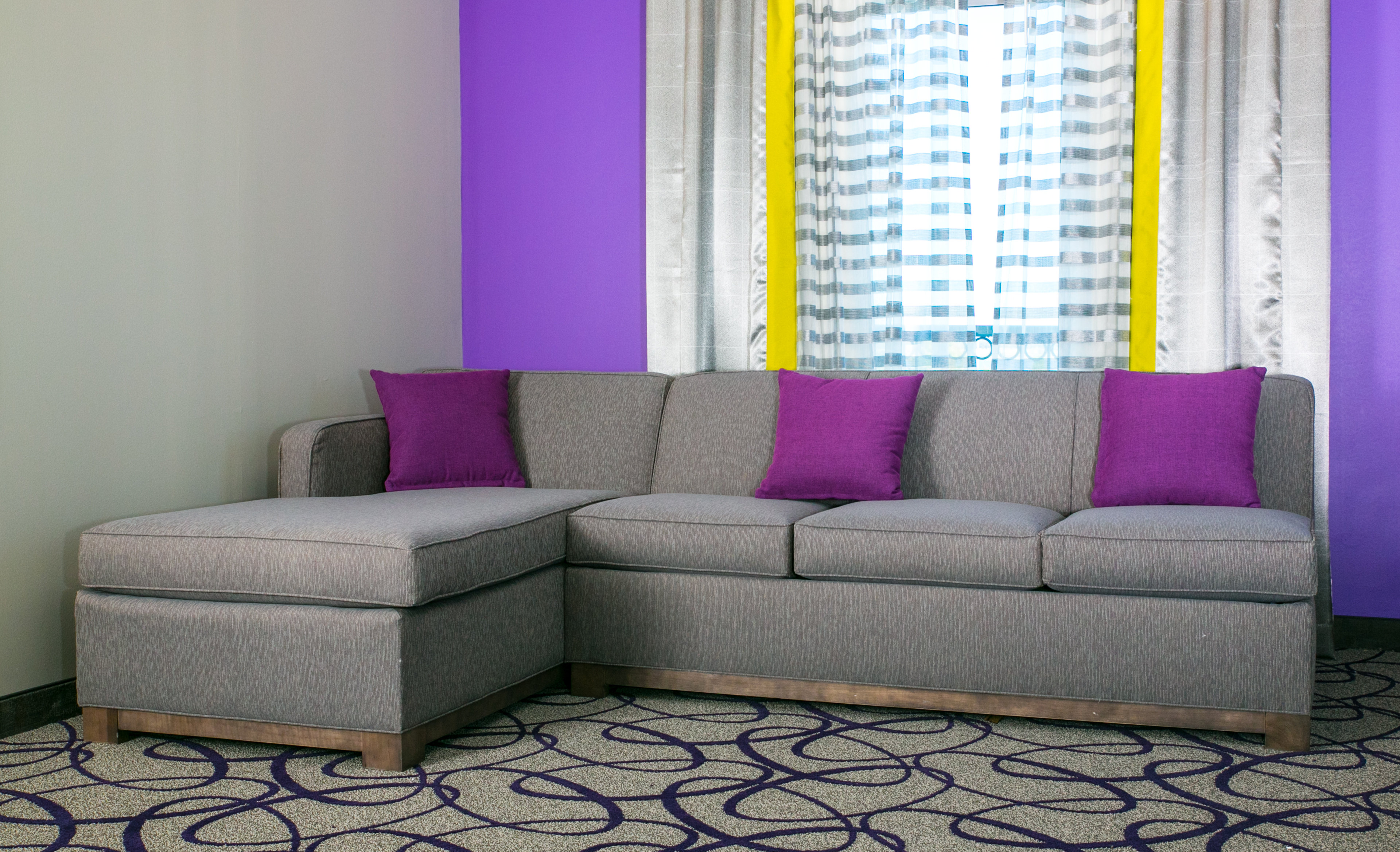 HOLIDAY INN EXP STES GARLAND E BY I-guestroom-Guest Room.jpg