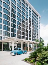  - Line Hotel Downtown Austin - I-35, Exit 234A