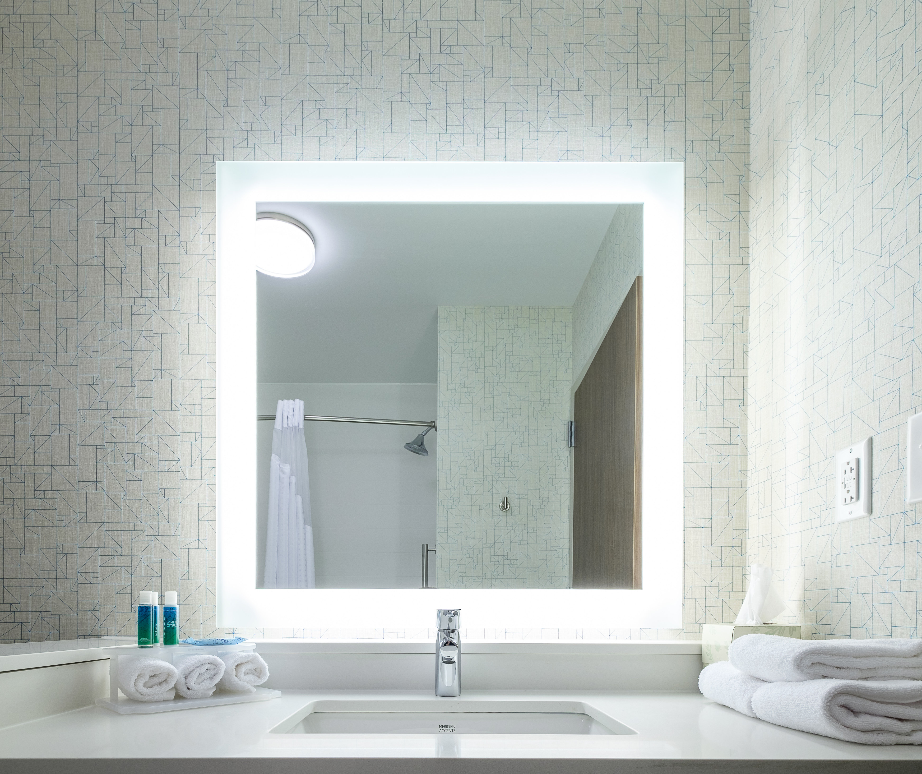 HOLIDAY INN EXP STES EAGAN BY IHG-guestroom-Bathroom.jpg
