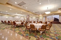  - Holiday Inn & Suites Ambassador Bridge Windsor