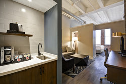  - Hotel Indigo Crossroads Kansas City - Exit 1C & 1D