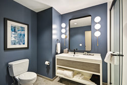  - Hotel Indigo Crossroads Kansas City - Exit 1C & 1D