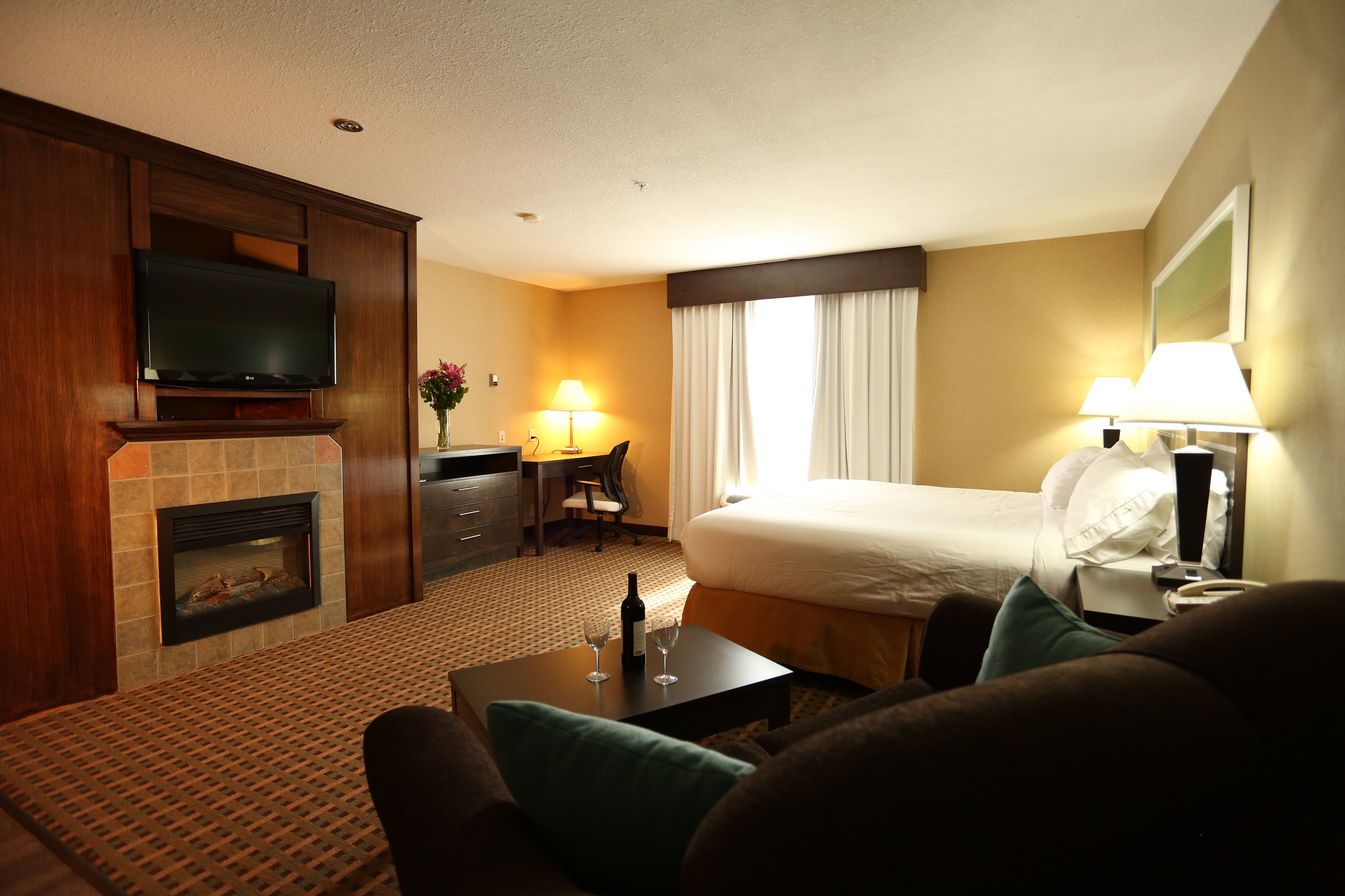 King Junior Suite with Fireplace