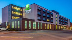  - Holiday Inn Express & Suites Platteville