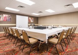  - Holiday Inn Manitowoc - I-43, Exit 149