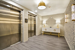  - Hotel Indigo Crossroads Kansas City - Exit 1C & 1D