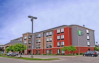 Holiday Inn Express Hotel & Suites