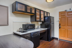  - Candlewood Suites Bowling Green - I-65, Exit 22