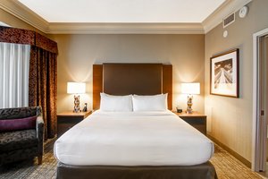 Doubletree By Hilton Hotel West Edmonton Ab See Discounts - 