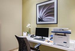  - Candlewood Suites Bowling Green - I-65, Exit 22