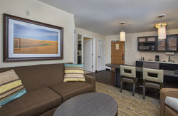  - Candlewood Suites Bowling Green - I-65, Exit 22