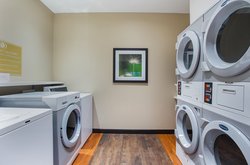  - Candlewood Suites Bowling Green - I-65, Exit 22