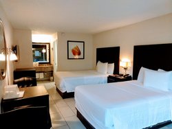  - Red Carpet Inn Fort Lauderdale Airport - I-95, Exit 25