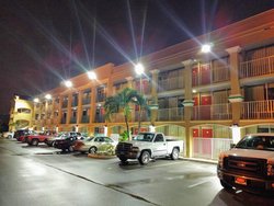  - Red Carpet Inn Fort Lauderdale Airport - I-95, Exit 25